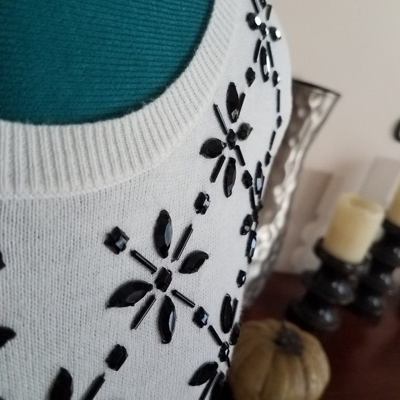 Jones NY Embellished Holiday Sweater - Picture 3 of 13